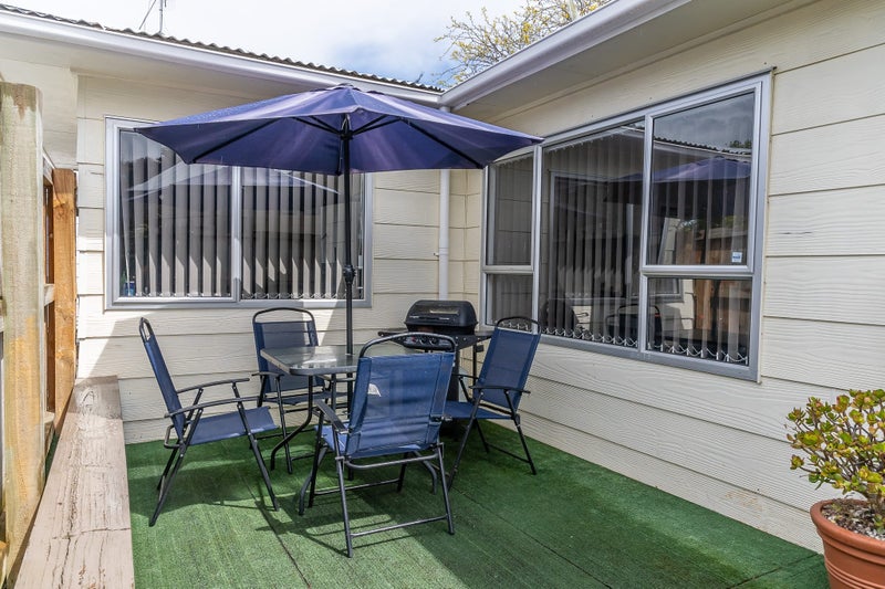 22 Homestead Place, Glenview, Hamilton - Carousel 2