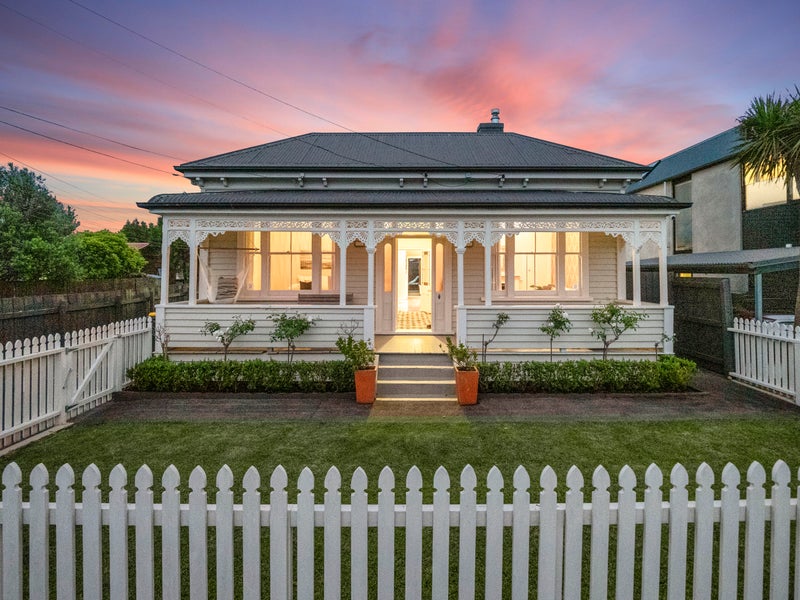 11 Cleary Road, Panmure, Auckland - Carousel 1