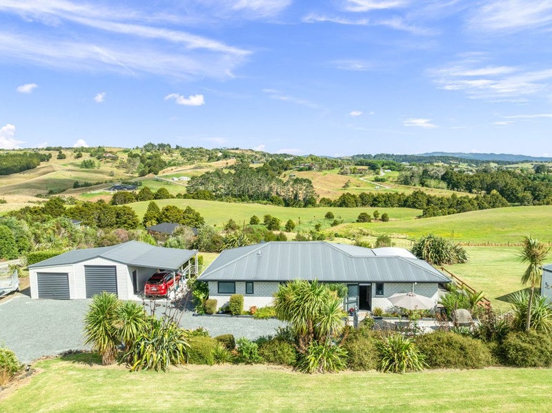 76 Daniel Parade, Wellsford - Carousel 2