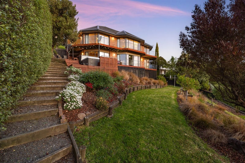 12 Lucknow Place, Cashmere, Christchurch - Carousel 1