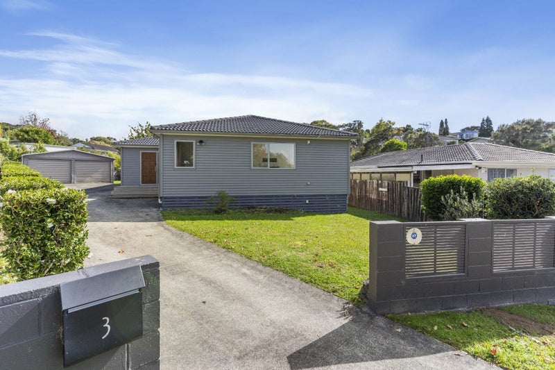 3 Julia Place, Totara Vale, Auckland - Carousel 2