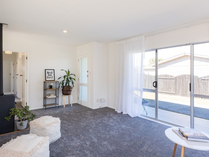 83 Benmore Avenue, Cloverlea, Palmerston North - Carousel 2