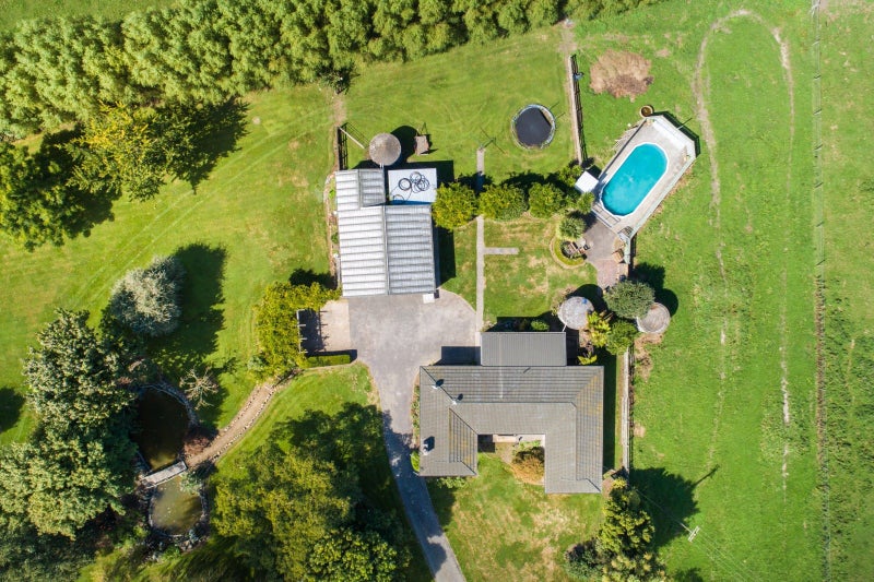 225 Hoihere Road, Tiakitahuna, Palmerston North - Carousel 21