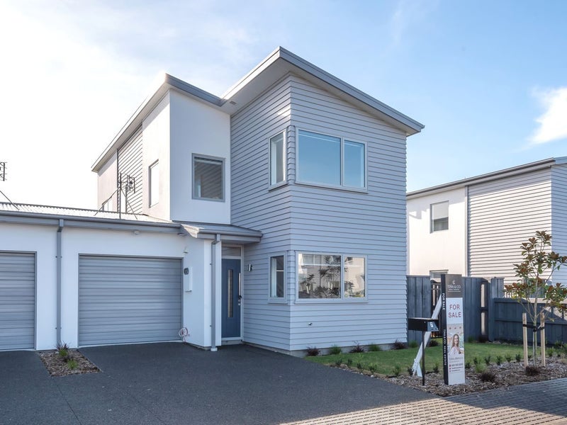 7 Kakapo Lane, Redwood, Christchurch - Carousel 1