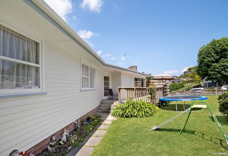 14 Aplin Place, Birkdale, Auckland - Carousel 1