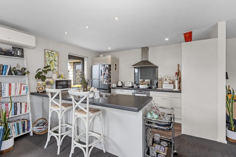 23 Larne Place, Belfast, Christchurch - Carousel 2