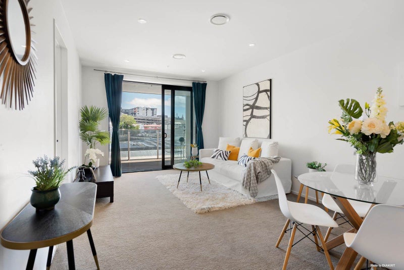 114/27 Enfield Street, Mount Eden, Auckland - Carousel 1