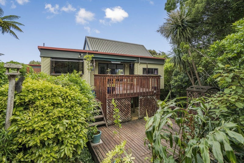 2/25 City View Grove, Harbour View, Lower Hutt - Carousel 1