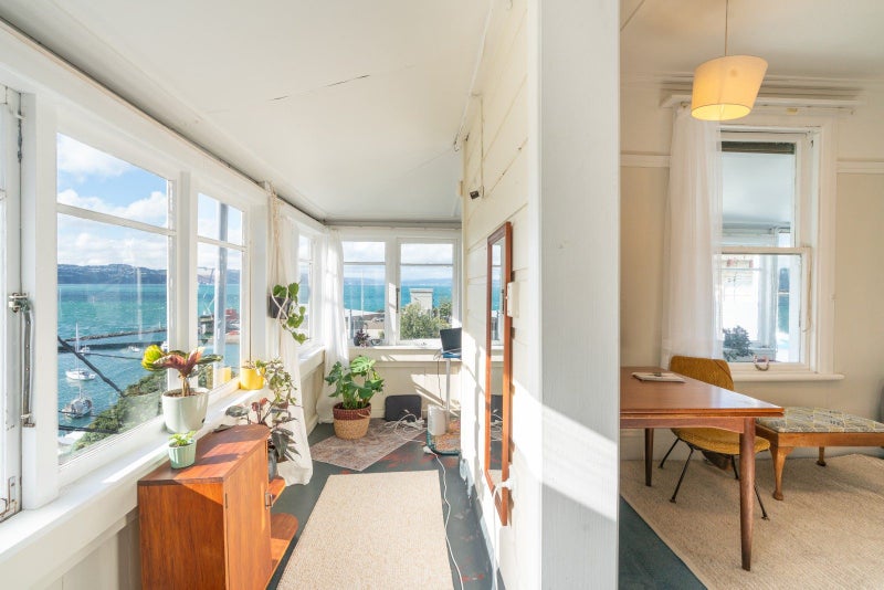 14 Prince Street, Mount Victoria, Wellington - Carousel 1