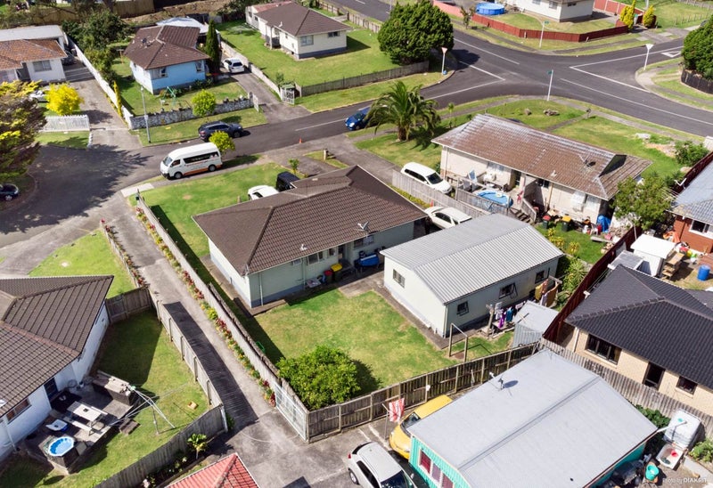 4 Aldo Place, Clover Park, Auckland - Carousel 2