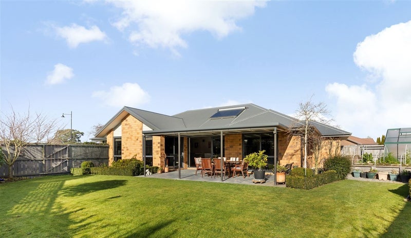 5 Donovan Place, Aidanfield, Christchurch - Carousel 2