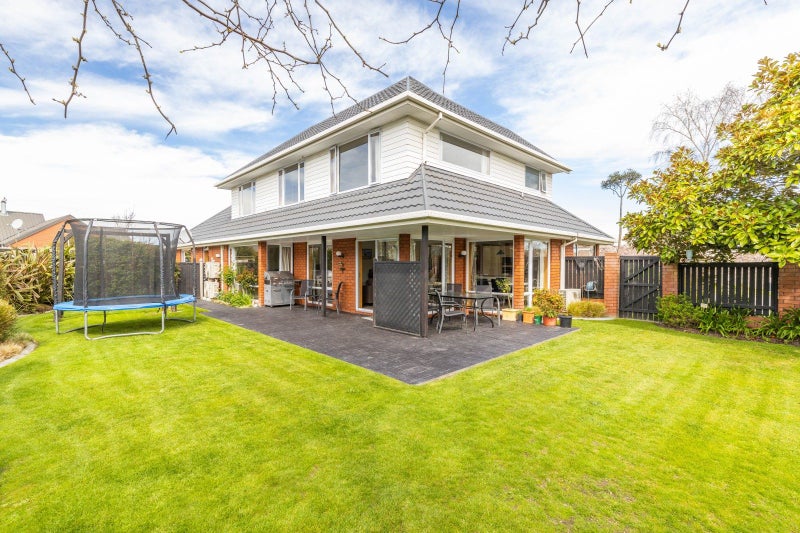 2 Millcroft Place, Parklands, Christchurch - Carousel 1