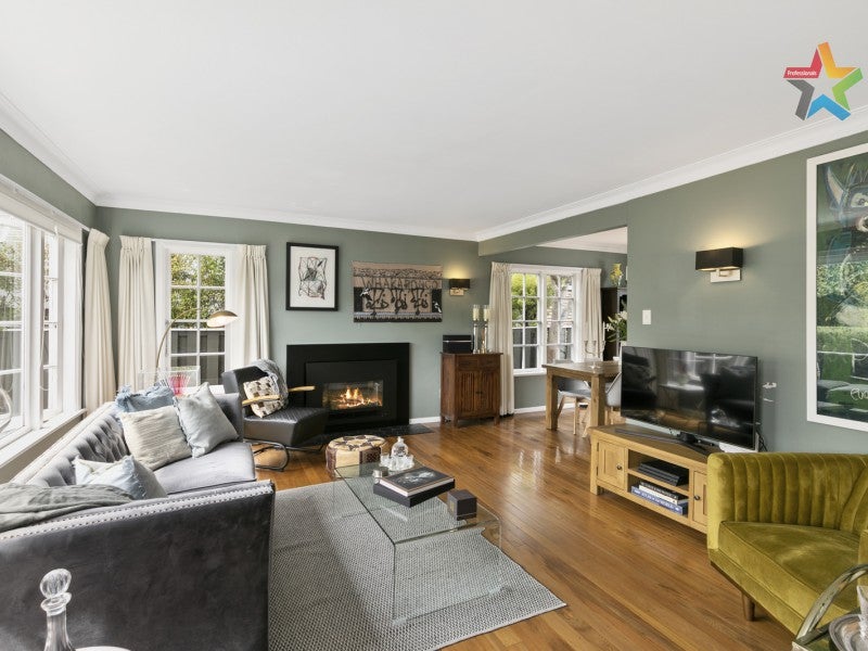 4A Taumaru Avenue, Lowry Bay, Lower Hutt - Carousel 2