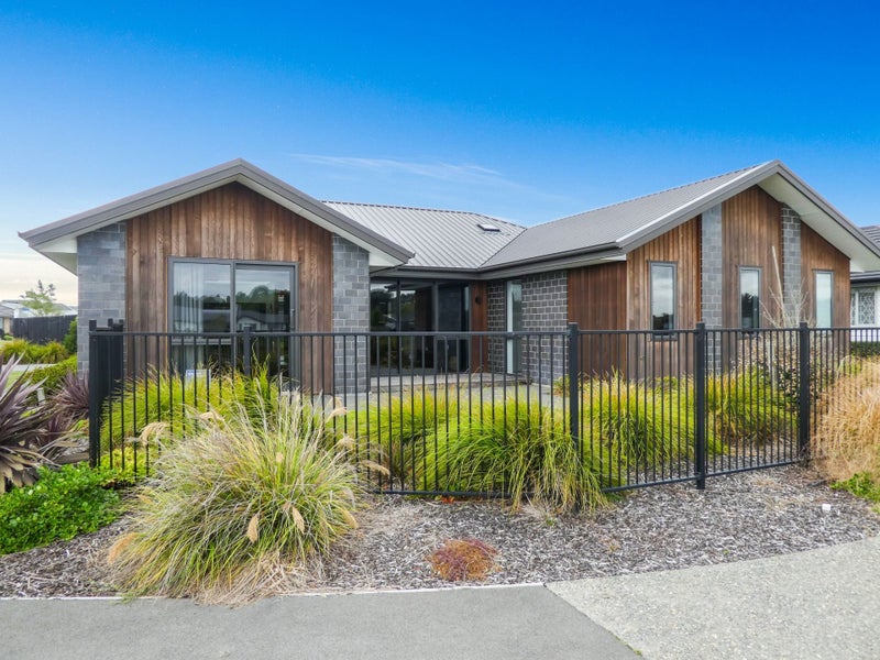37 Prestons Park Drive, Marshland, Christchurch - Carousel 18