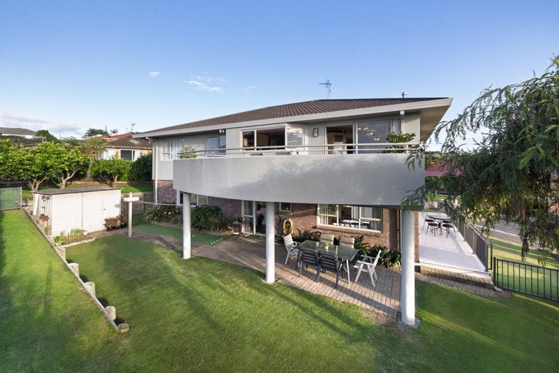 4 Village Way, Welcome Bay, Tauranga - Carousel 1