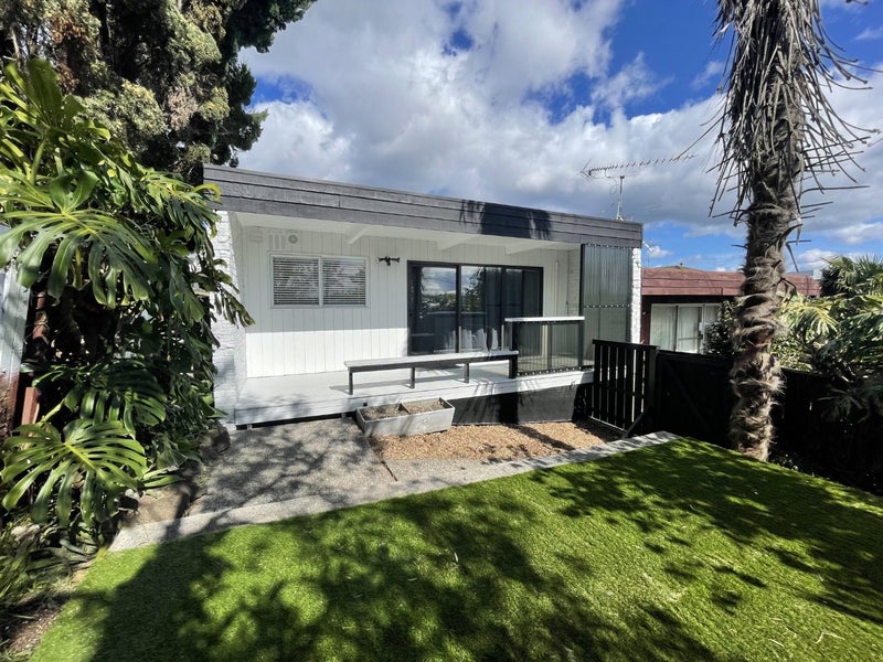 1/74 Sunnybrae Road, Hillcrest, Auckland - Carousel 1