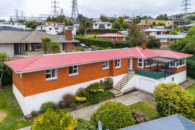 99 Centennial Avenue, Helensburgh, Dunedin - Carousel 1
