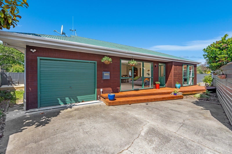 201 Vogel Street, Roslyn, Palmerston North - Carousel 1