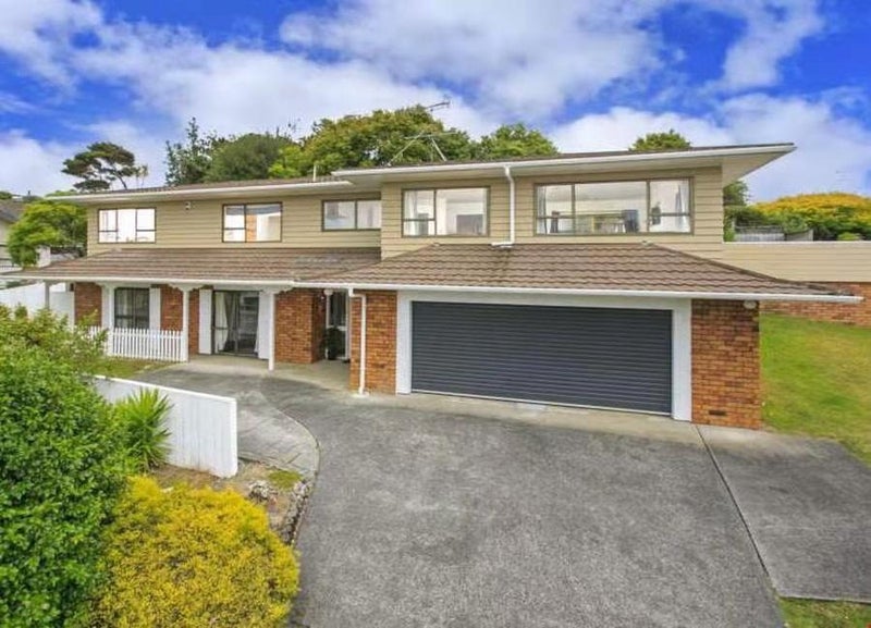 195 Chelsea View Drive, Chatswood, Auckland - Carousel 1