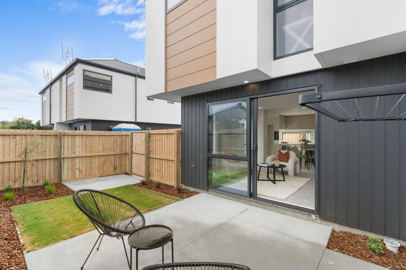 1/16 Short Street, Waltham, Christchurch - Carousel 1