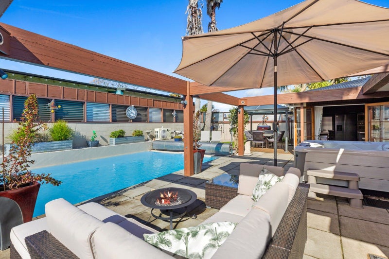 208 Fraser Street, Tauranga South, Tauranga - Carousel 1