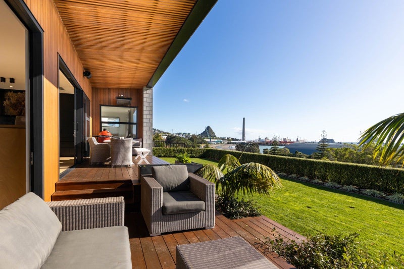 42B Whiteley Street, Moturoa, New Plymouth - Carousel 2