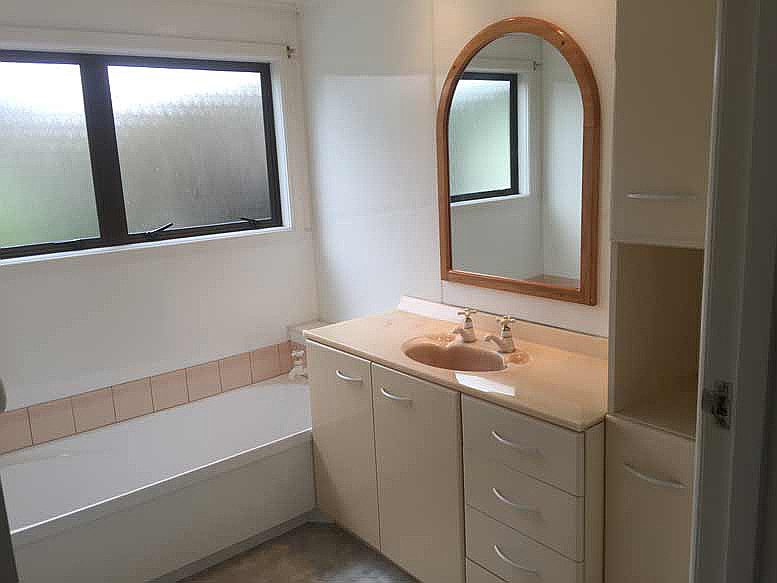 19 Gatland Road, Opaheke, Papakura - Carousel 9