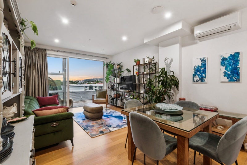 206/64 Surrey Crescent, Grey Lynn, Auckland - Carousel 2