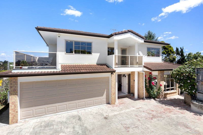 18A Dallas Place, New Windsor, Auckland - Carousel 1