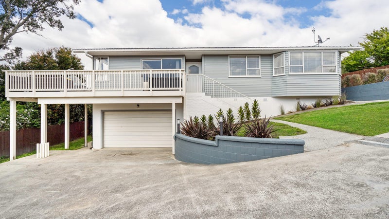 37 Juniper Road, Sunnynook, Auckland - Carousel 1