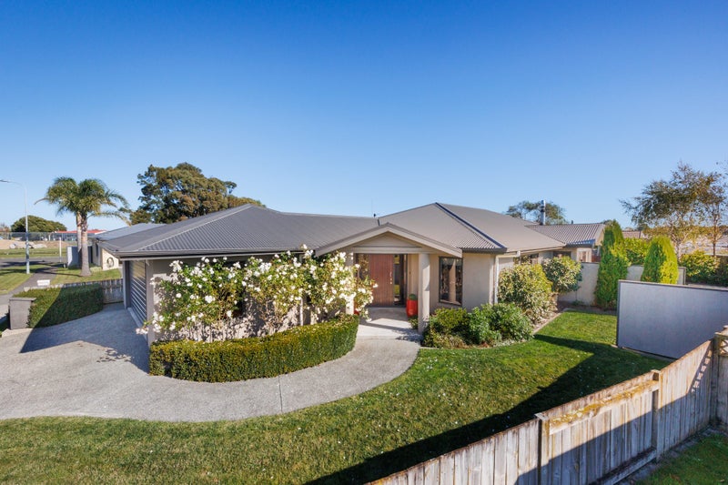3 Sunshine Place, Kelvin Grove, Palmerston North - Carousel 1
