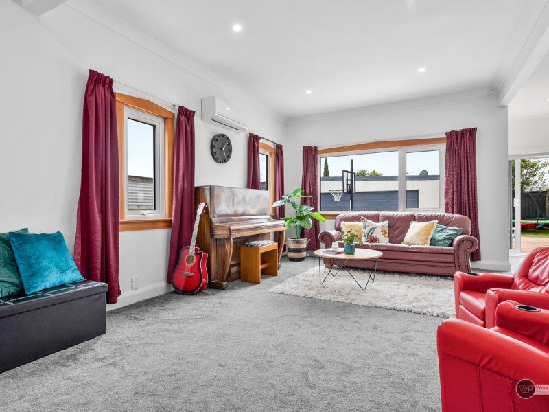 11 Waikare Avenue, Waiwhetu, Lower Hutt - Carousel 2