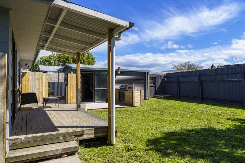 6 Essex Street, Tamatea, Napier - Carousel 14