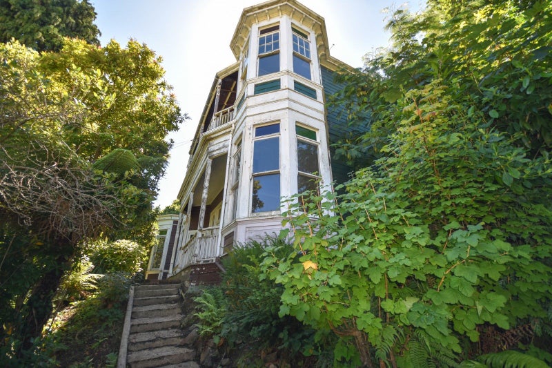 84 Bank Street, Dalmore, Dunedin - Carousel 1