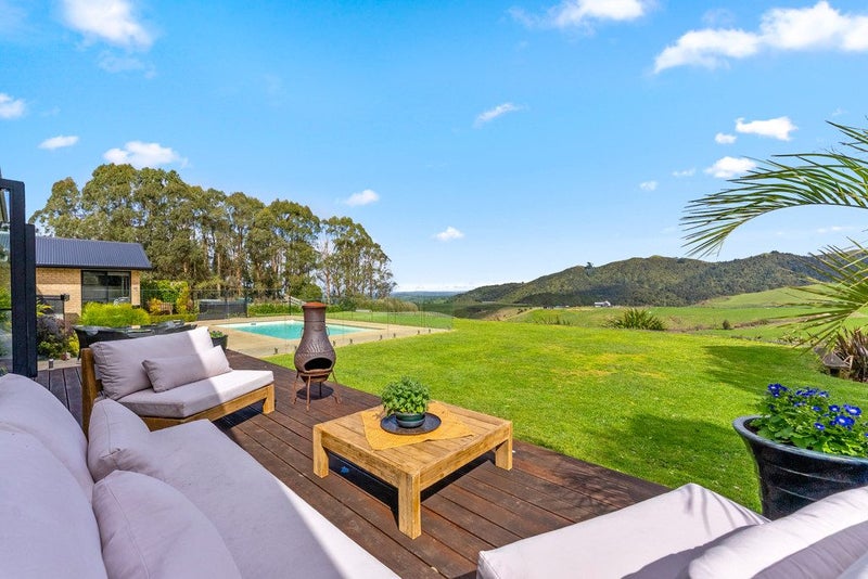 217 Pinnacle Hill Road, Bombay - Carousel 2