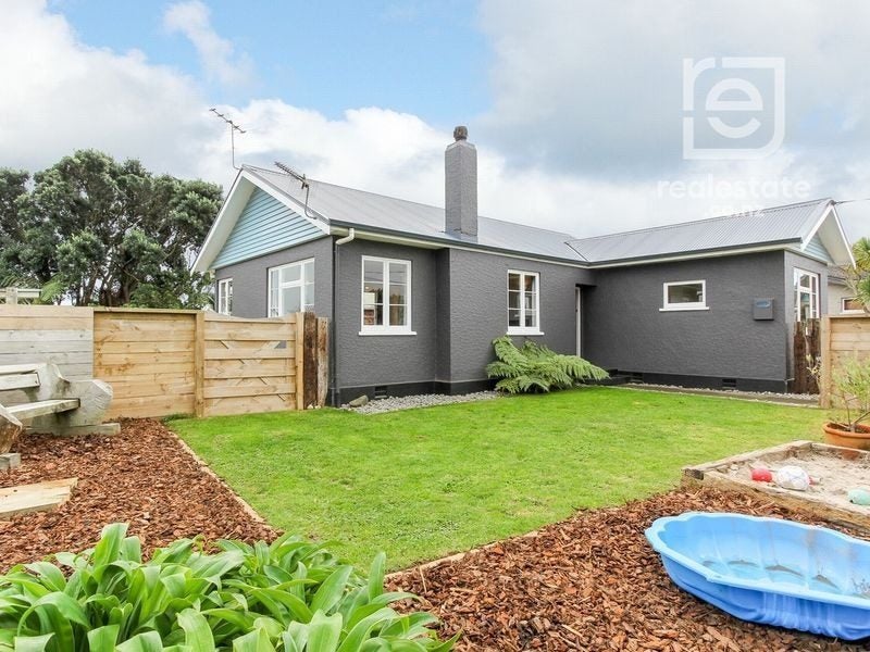 3A Ngaio Street, Strandon, New Plymouth - Carousel 2