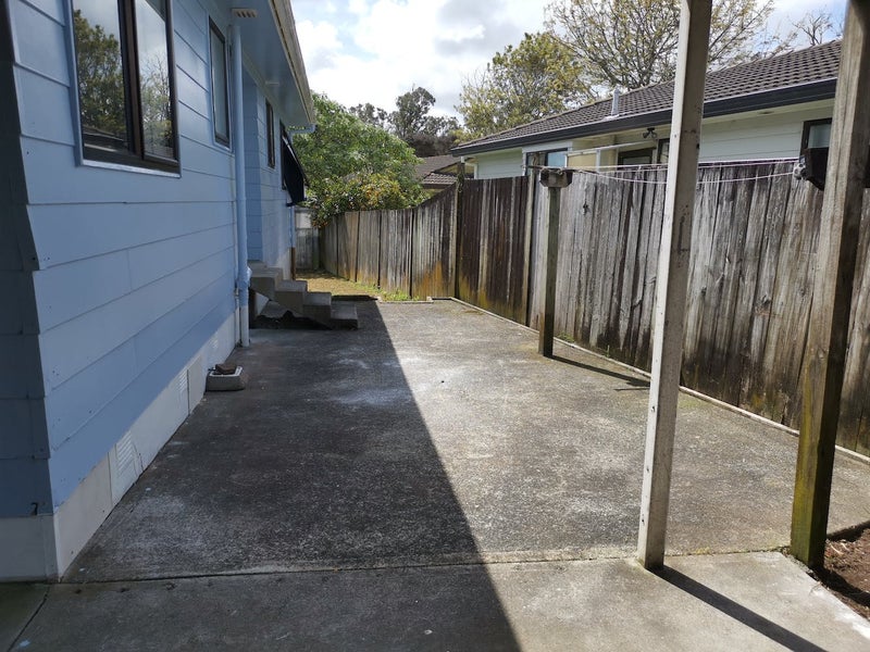 1/20 Armada Drive, Ranui, Auckland - Carousel 14
