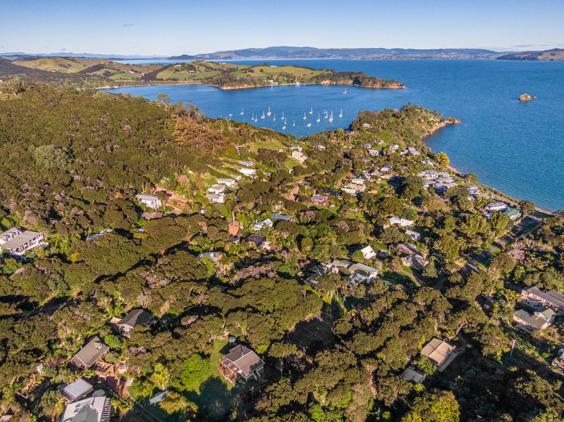 7 Valley Road, Omiha, Waiheke Island - Carousel 20