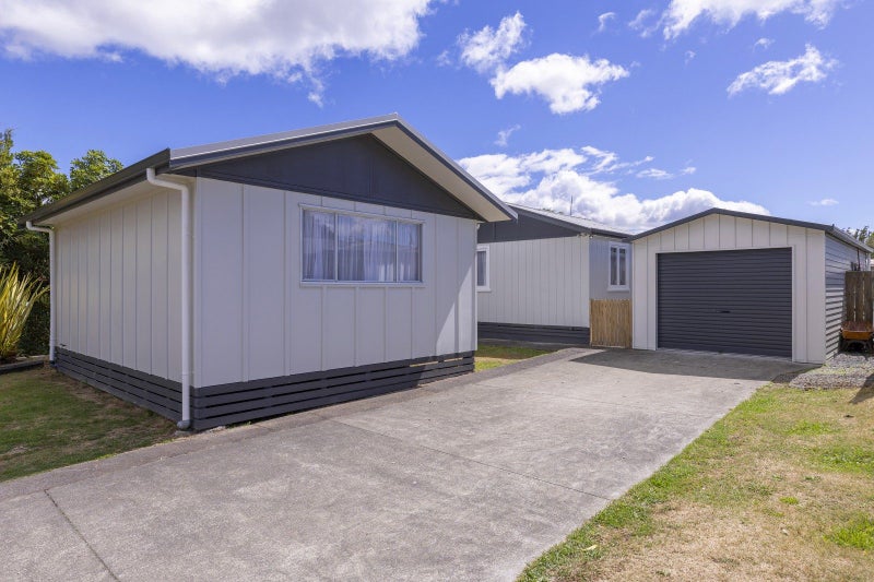 10 Laughton Street, Taupō - Carousel 23