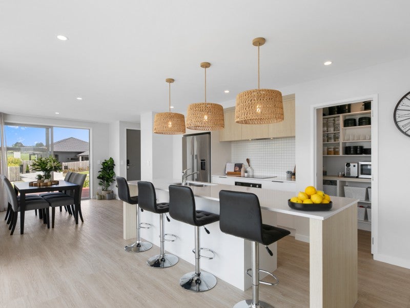 15 Kiritiana Close, Pyes Pa, Tauranga - Carousel 1