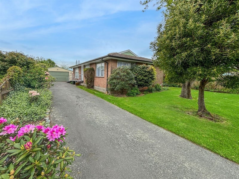 24 Pensacola Crescent, Broomfield, Christchurch - Carousel 1