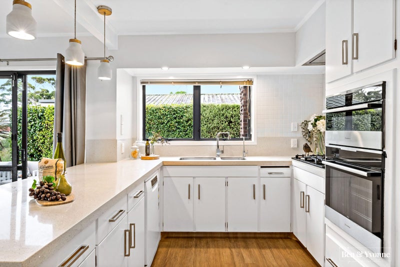 2/20 Kentigern Close, Pakuranga, Auckland - Carousel 2