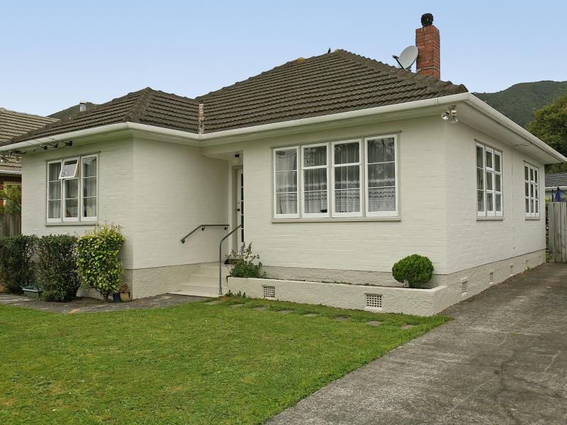 7 Freyberg Street, Waterloo, Lower Hutt - Carousel 2
