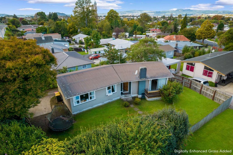 66 Gordon Road, Western Heights, Rotorua - Carousel 2