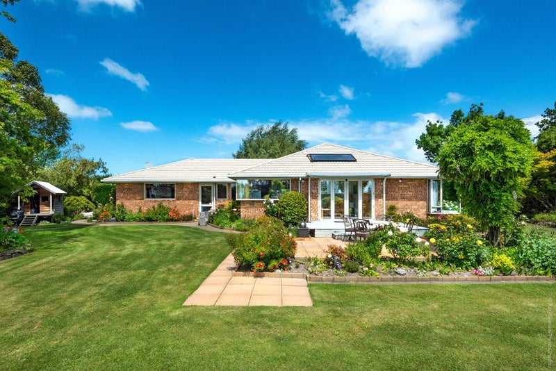 86 Englishs Road, Christchurch - Carousel 1