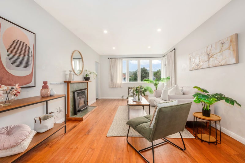 5 Mitchell Grove, Ranui, Porirua - Carousel 1