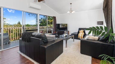 2 Bellbird Avenue, Onerahi, Whangarei - Carousel 1