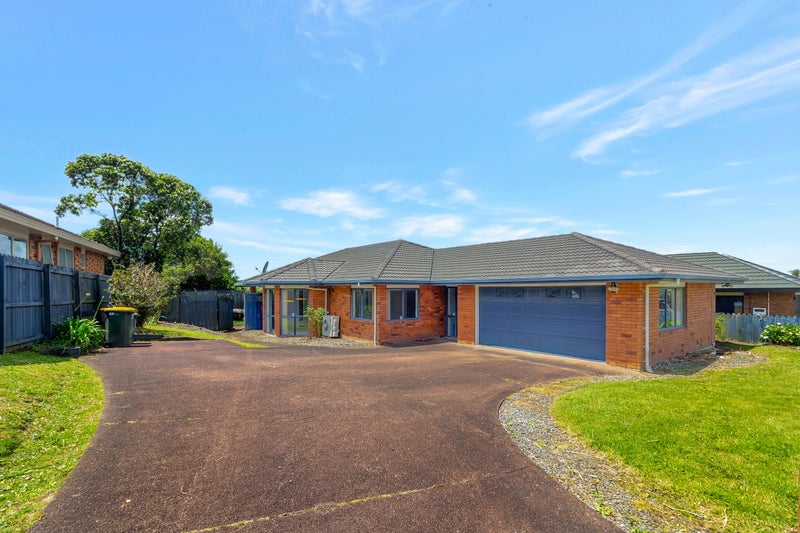 14 San Valentino Drive, Henderson, Auckland - Carousel 2