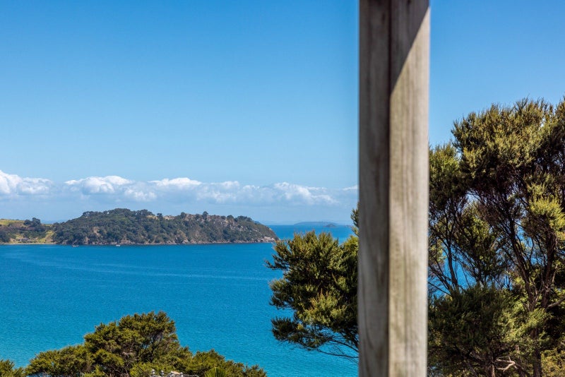 6 Garratt Road, Waiheke Island, Waiheke Island - Carousel 2