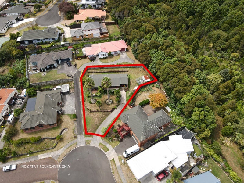 10 Pointon Glade, Grandview Heights, Hamilton - Carousel 1